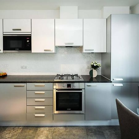 Chic And Spacious Flat Near Bond Street Apartment Londra Exterior foto