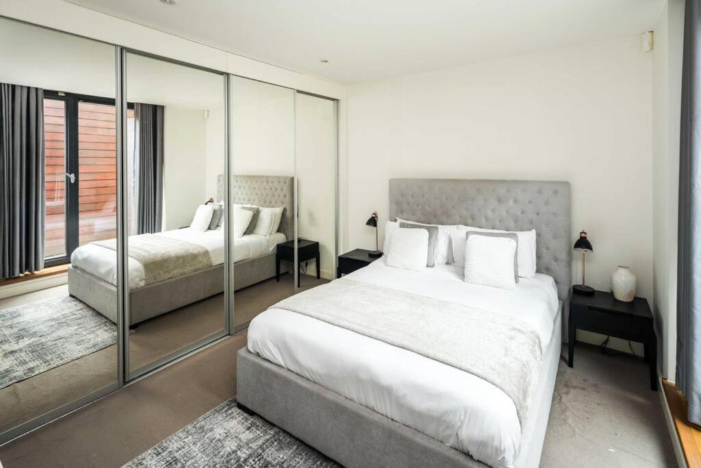 Chic And Spacious Flat Near Bond Street Apartment Londra Exterior foto