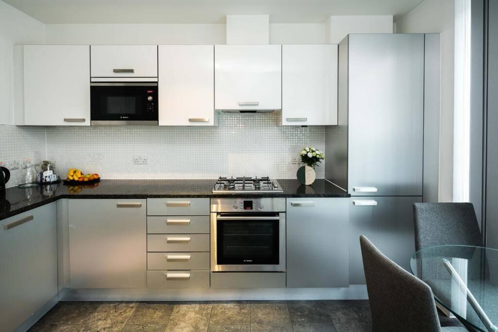 Chic And Spacious Flat Near Bond Street Apartment Londra Exterior foto