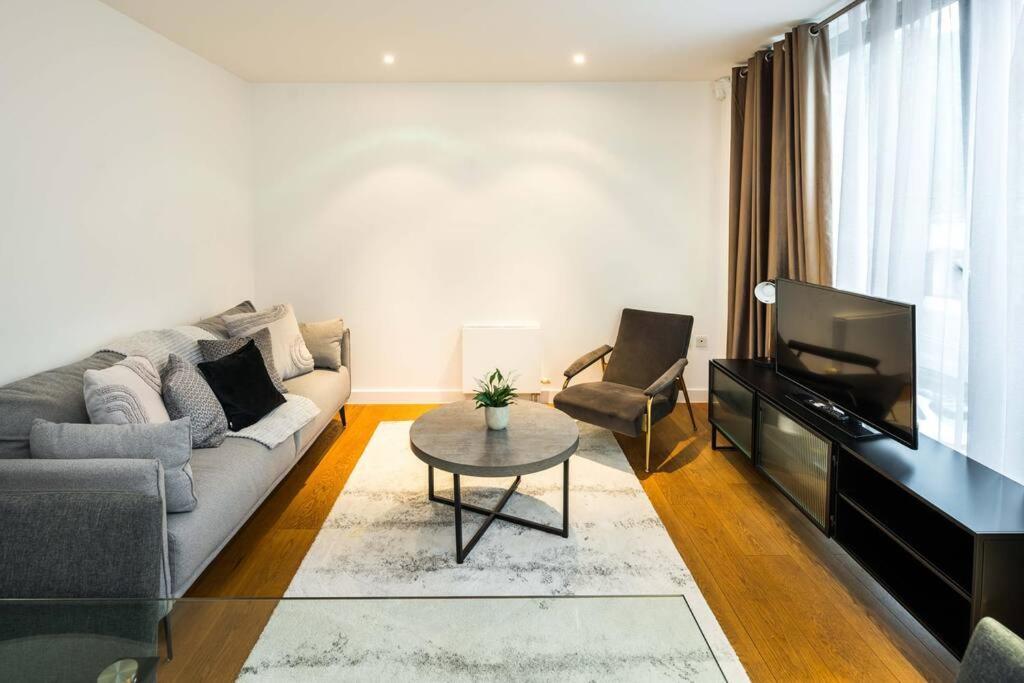 Chic And Spacious Flat Near Bond Street Apartment Londra Exterior foto